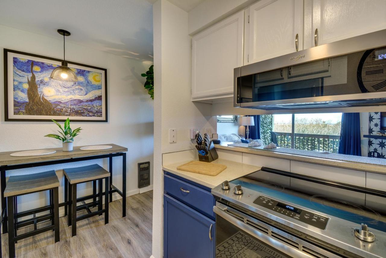 Ocean Shores Condo Walk To The Beach! Exterior photo